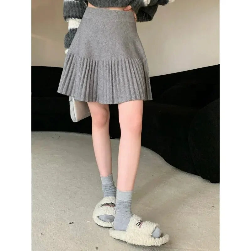 Slimming Pleated Knitted Half Skirt Women Autumn Winter Fashion Small Person High Waist Versatile A- line Short Skirt